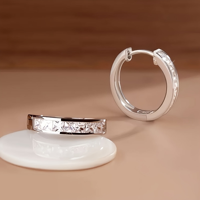 Women's 925 Silver Round Earrings with Synthetic Zirconia Inlay